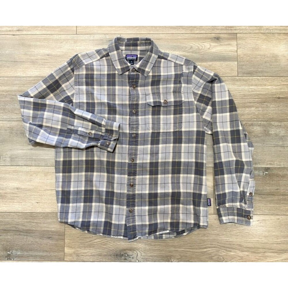 Patagonia Midweight Fjord Flannel Mens M Shirt Plaid Hiking Casual DISTRESSED